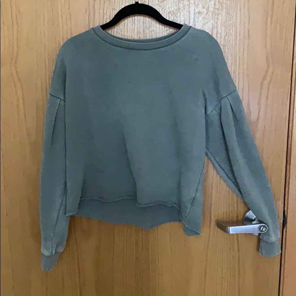 American Eagle Sea Foam Cropped Sweatshirt (small)